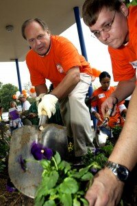 2 guys volunteer planting